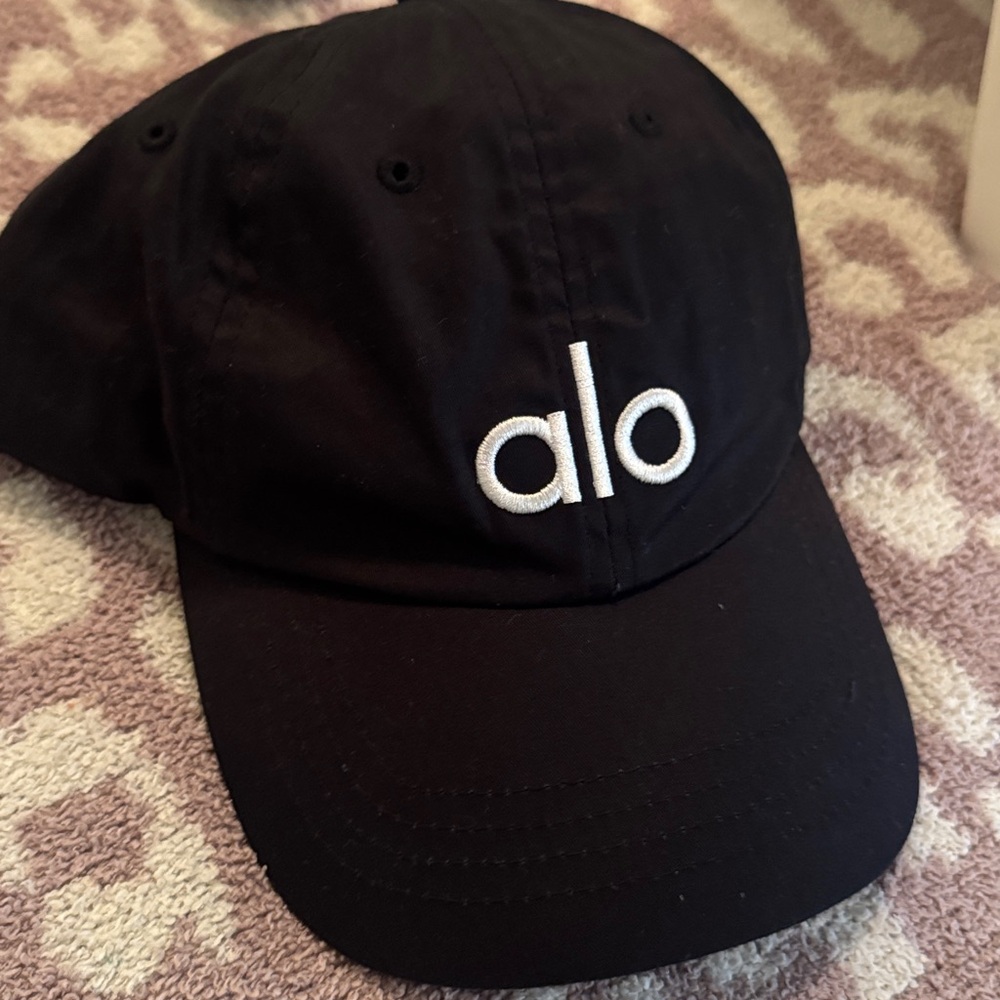 ALO Yoga Off-Duty Black Baseball Cap